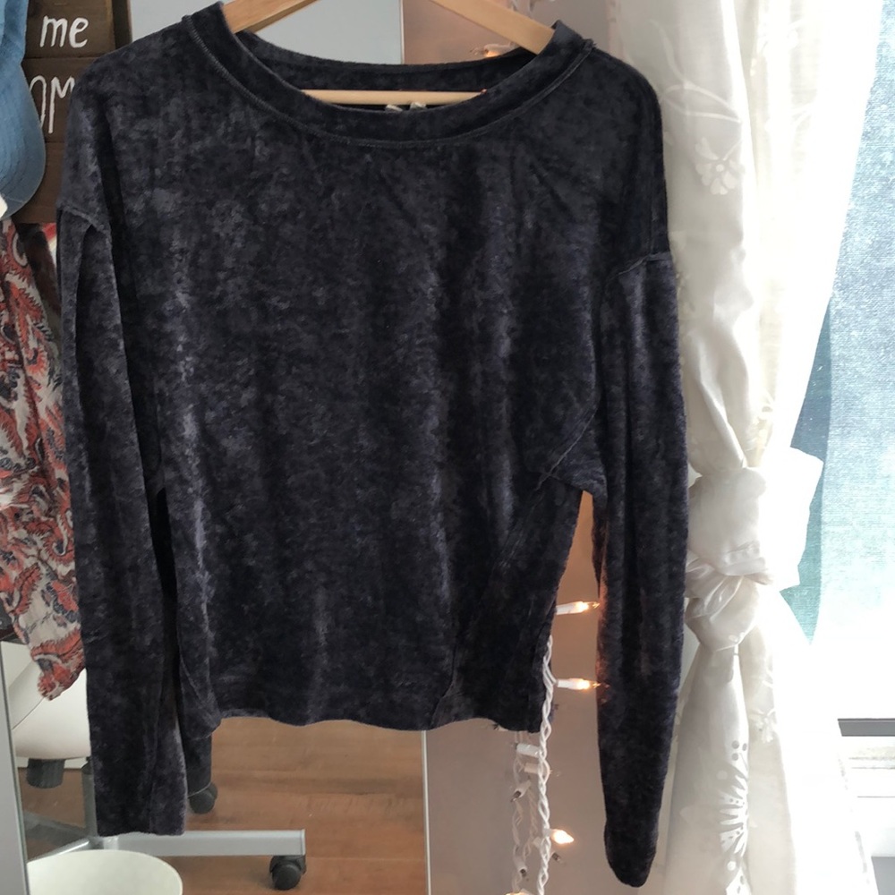 Free People velvet sweater never worn